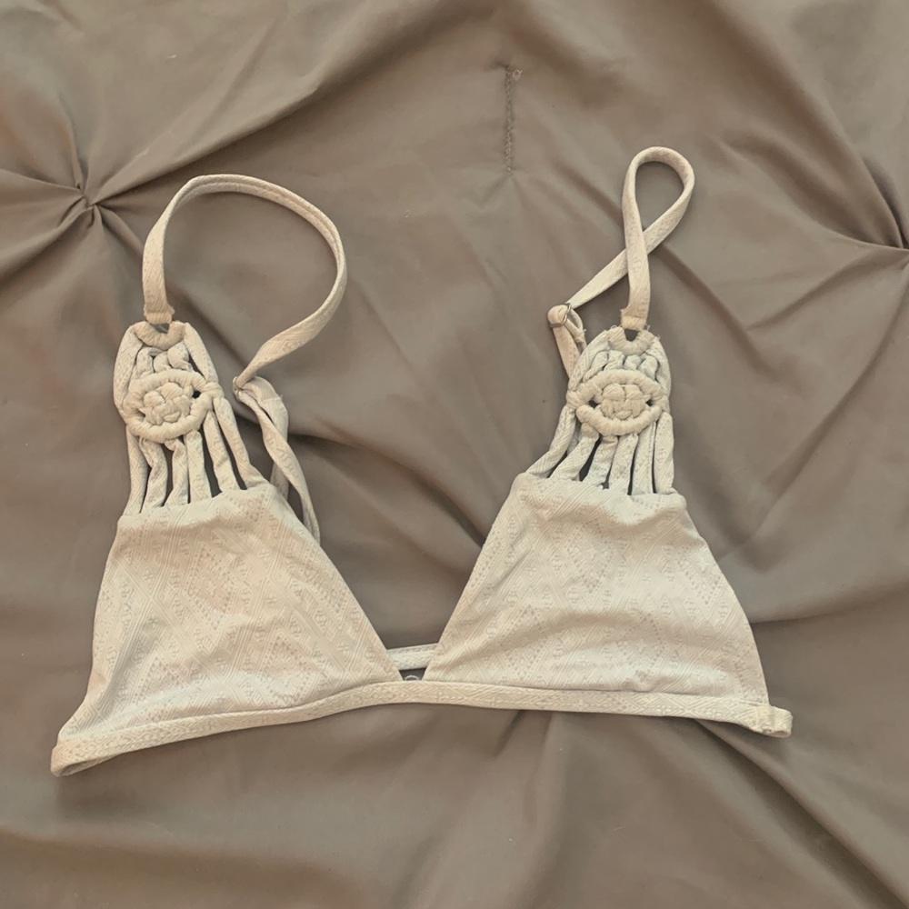 XS Frankies bikini top